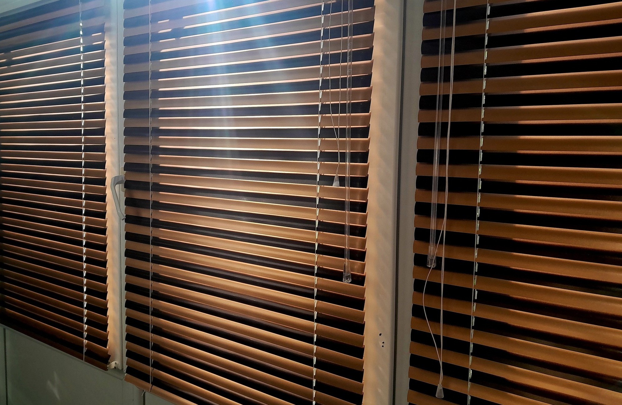 Jaluzele Aluminiu Bicolor